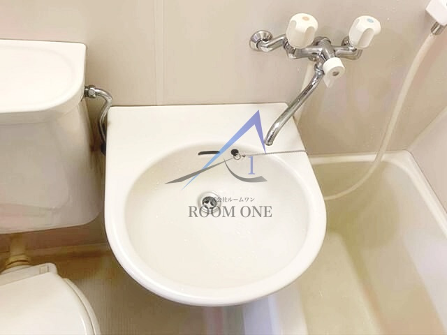 クローバーハイツの洗面所|洗面台です。