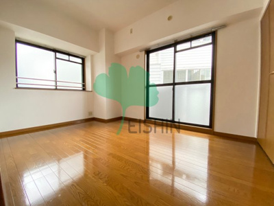  | クレスティ空港前