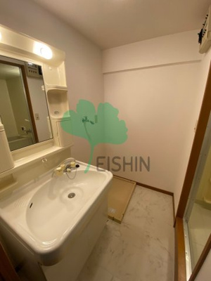  | クレスティ空港前