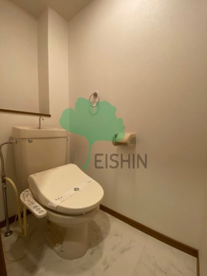 【トイレ】 | クレスティ空港前 | 清潔感のあるトイレです。