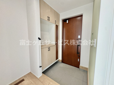 【玄関】 | 豊橋市松井町 新築一戸建て 6号棟 | 玄関です