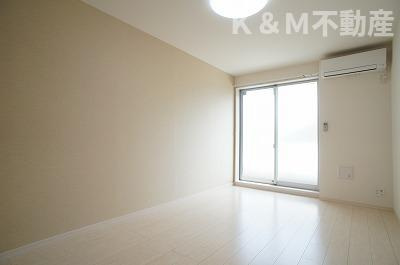 リブリ・シェーヌの居間・リビング|こちらのリビングで趣味の時間をお楽しみください