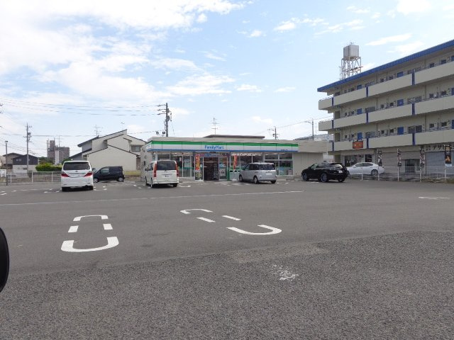 ｇｒａｃｅの周辺|ファミリーマート岐阜茜部大川店まで605ｍ