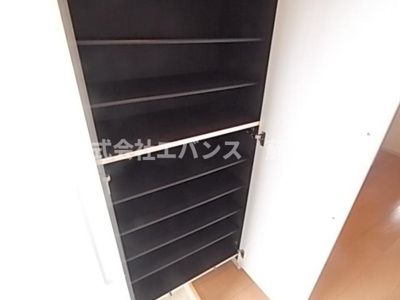 【収納】 | アルページュ | 十分な収納スペースのシューズボックスです