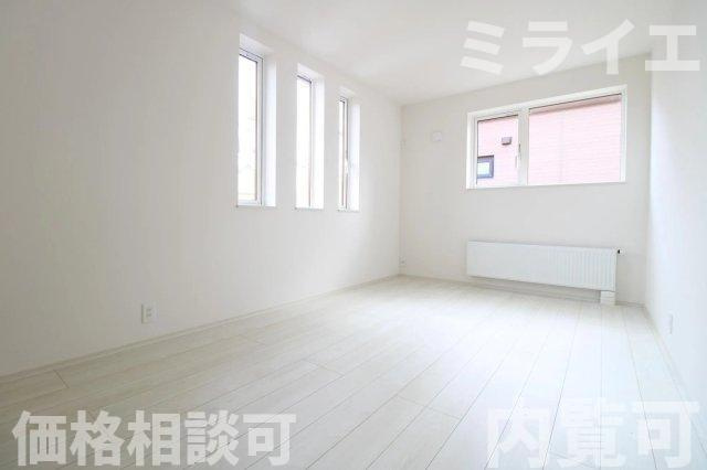 【新築戸建】札幌市東区北19条東10丁目2棟の洋室|同仕様物件