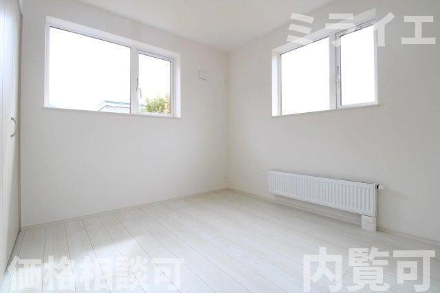 【新築戸建】札幌市東区北19条東10丁目2棟の洋室|同仕様物件