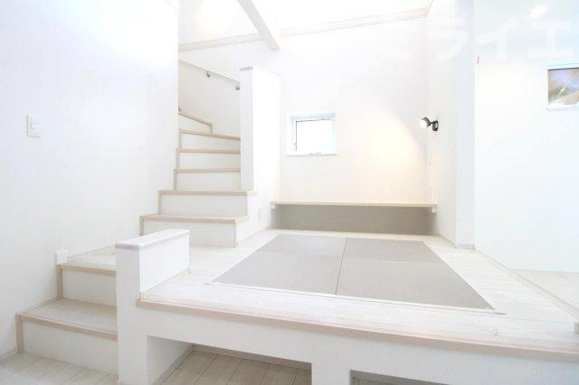 【新築戸建】札幌市東区北19条東10丁目2棟の居間・リビング|マルチスキップ
