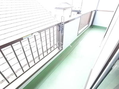 【バルコニー】 | エステートマンション | バルコニーからの眺めを楽しみながら食事をしませんか