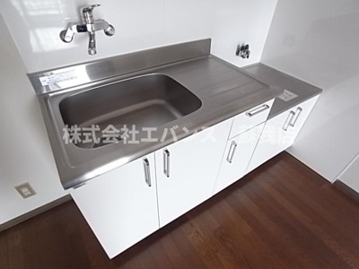 【キッチン】 | エステートマンション | お料理しやすいキッチンです