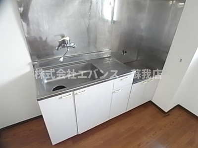 【キッチン】 | サンフォーリスト仁戸名 | キッチンでお料理をお楽しみください