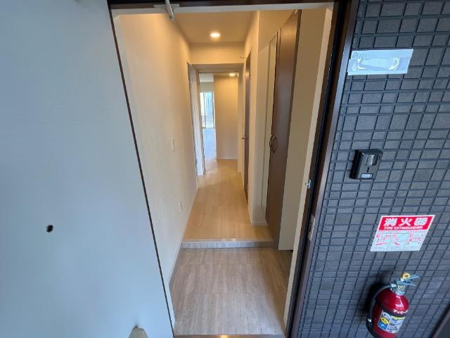 【玄関】 | ディモーラ山崎