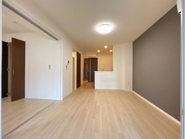 【居間・リビング】 | ディモーラ山崎