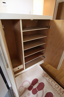 玄関シューズボックスです！