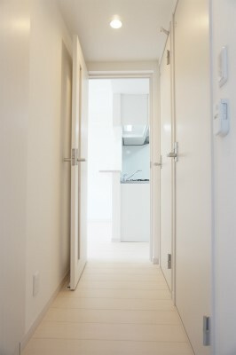 リブリ・浜野の玄関