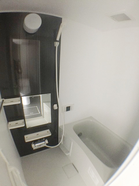 ルミエール柳森町の浴室