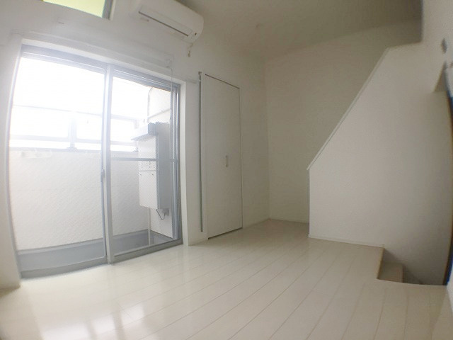 ルミエール柳森町の居間・リビング