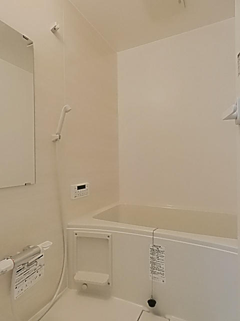 ウェルフォート幸川の浴室