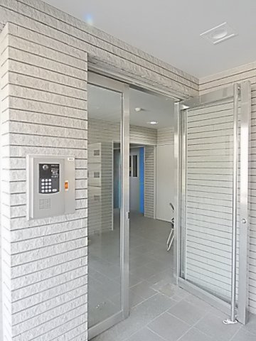 ウェルフォート幸川のエントランス