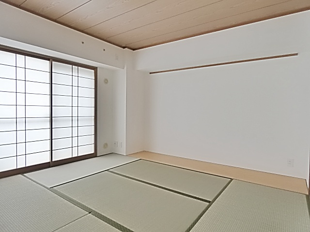 ウェルフォート幸川の和室