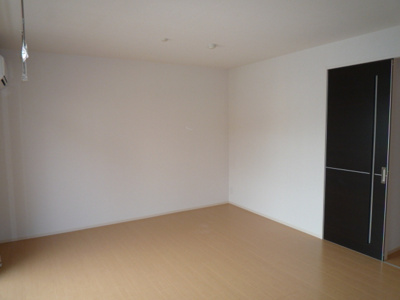 室内物干し付のLDK１２帖♪