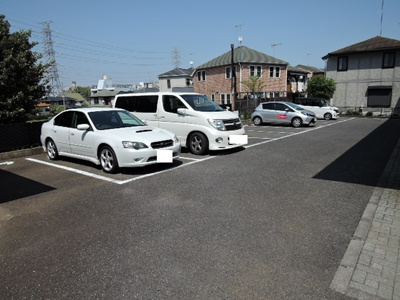 ★敷地内駐車場★（有料・要空き確認）