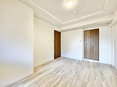 【洋室】 | ライオンズマンション上野芝５丁 | 使い勝手の良いお部屋なので、お好みのお部屋を作ってみましょう！