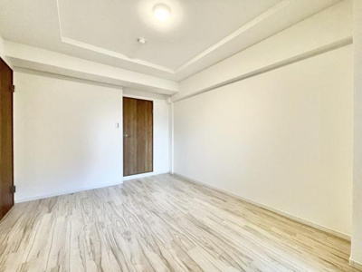 【洋室】 | ライオンズマンション上野芝５丁 | 家族一人ひとりの大切なプライベート空間。趣味に合わせて使って頂けるようシンプルに仕上げてあります！