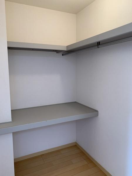 クレール六反　６棟の収納