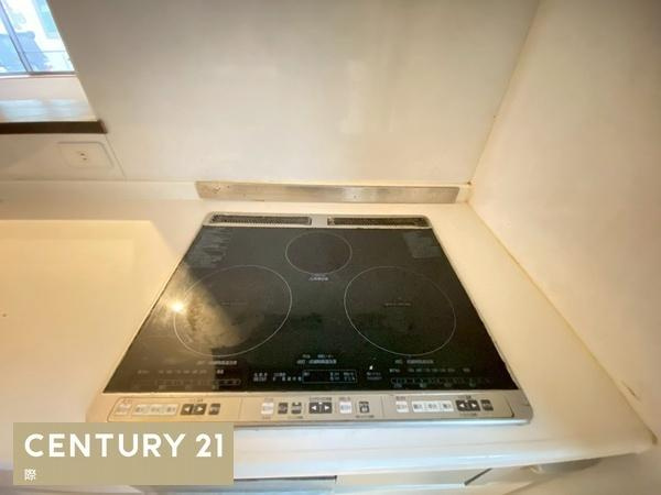 和歌山市栄谷　中古戸建のキッチン