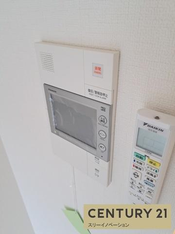 アドバンス大阪カーサのセキュリティ|★モニター付きインターホン完備★