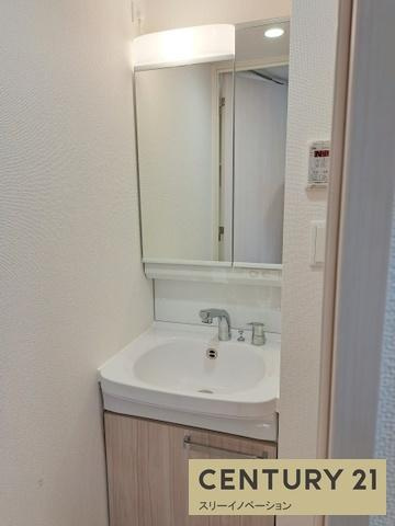 アドバンス大阪カーサの洗面所|★洗面台完備★