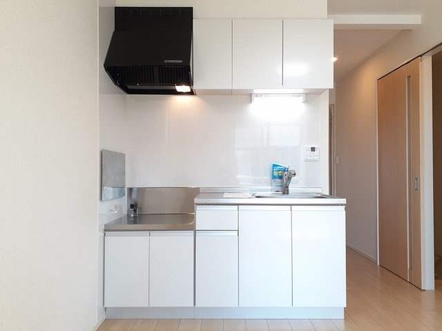 リブレ本郷Ⅱのキッチン|コンパクトなキッチンで掃除もラクラク