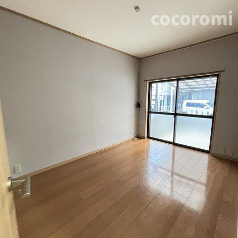 茄子作東車庫付き戸建の内装