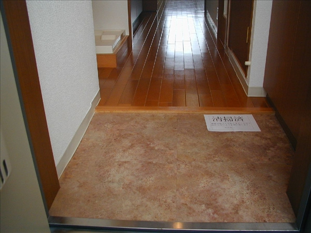 けやき通りの玄関