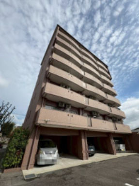 けやき通りの外観