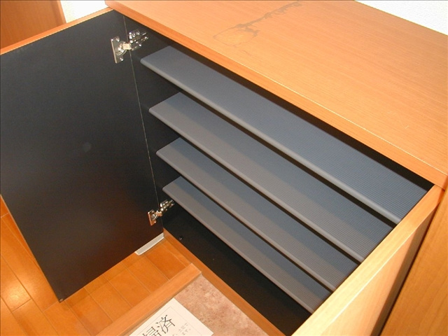 けやき通りの玄関