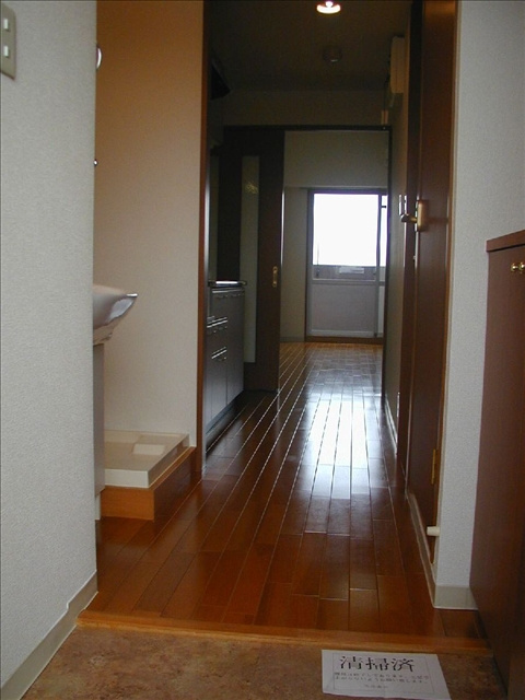 けやき通りの玄関