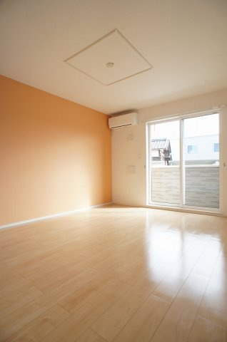 ソレイユ　イズミの居間・リビング