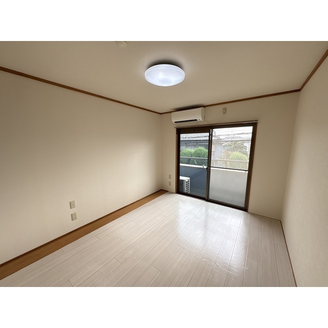 リエス館林の居間・リビング