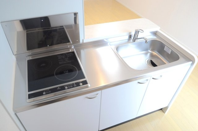 ミランダデュルナーレ日名のキッチン|実際のお部屋と異なる場合がございます。