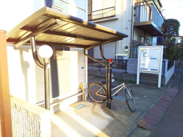 レオネクストスペンドのその他|駐輪場