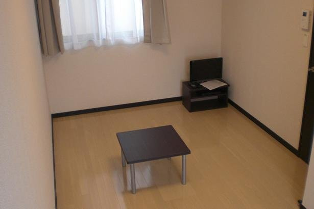 レオネクストスペンドの居間・リビング