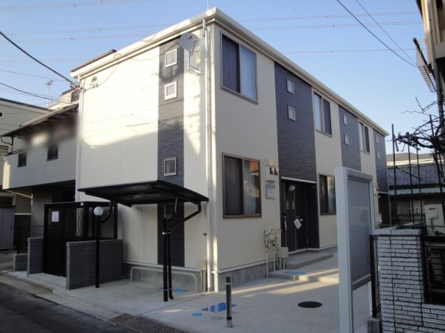 レオネクストスペンドの外観