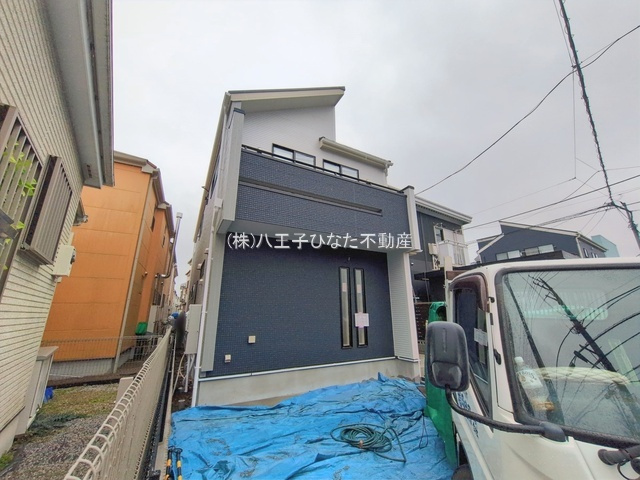 祝　成約済み　八王子市　中野町　新築戸建ての外観|～仲介手数料無料☆八王子ひなた不動産～八王子市中野町　新築戸建て