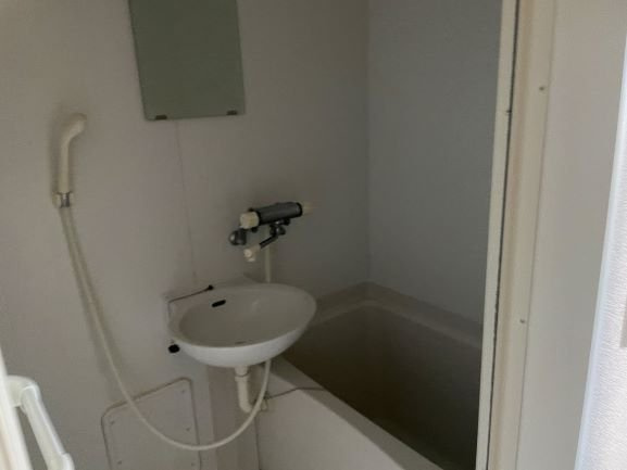 レオパレスフォレスト小倉の内装