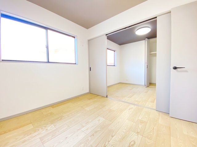 『八王子市新築戸建て』八王子市横川町918-58【仲介手数料無料】の洋室|～仲介手数料無料☆八王子ひなた不動産～八王子市横川町　新築戸建て