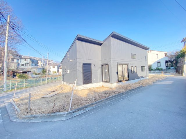 祝成約済み　八王子市　横川町　新築戸建ての前面道路含む現地写真|～仲介手数料無料☆八王子ひなた不動産～八王子市横川町　新築戸建て