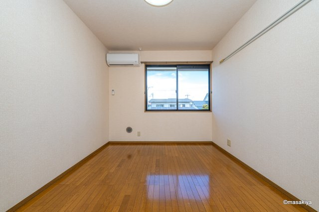 ルピナス風間の洋室