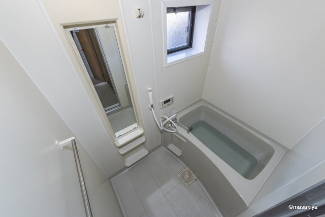 ルピナス風間の浴室