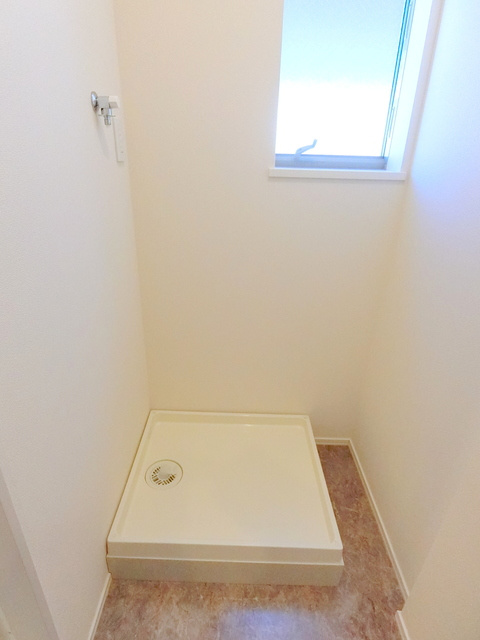 ベル武蔵関のその他|★室内洗濯機置場、窓もあって明るいです★